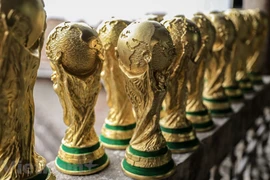 Producen Copa Mundial “hecha en Vietnam” en Bat Trang