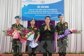  Imparten idioma inglés a fuerzas vietnamitas en misiones de paz