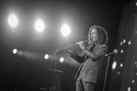 Legendario Kenny G sigue conquistando al público vietnamita 