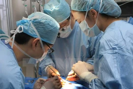 Incrementan cooperación en medicina universidades Vietnam – Sudcorea