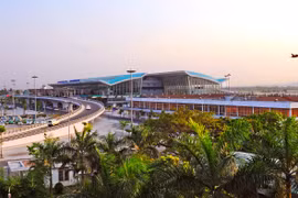Aeropuertos vietnamitas entre los mejores de Asia