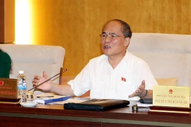 Parlamento vietnamita analiza resultados en integración económica