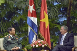 Lazos en defensa: símbolo de hermandad especial Vietnam- Cuba