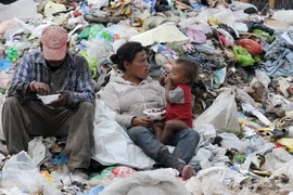 Reducen tasa de familias pobres en provincia centrovietnamita