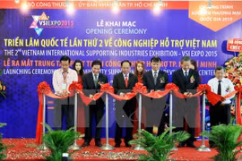 Inauguran exposición sobre industria auxiliar vietnamita