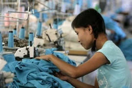Tailandia establece servicio especial para trabajadores de ASEAN