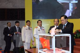 Comité Partidista de Hanoi publica lista del órgano permanente