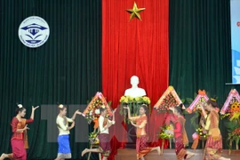 Rememoran fiesta nacional de Laos en Hanoi