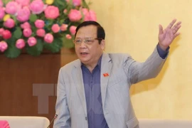 Comité del Parlamento vietnamita analiza proyectos legales