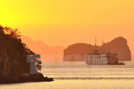 Ha Long entre mejores lugares para selfies con atardecer en Sudeste de Asia