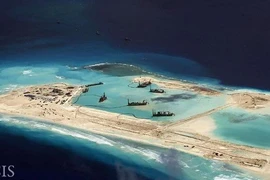 Vietnam opone construcción en islotes rocosos en Hoang Sa y Truong Sa
