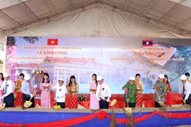 Ayuda Vietnam a Laos en capacitación de funcionarios
