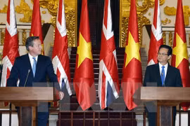 Concluye premier británico visita oficial a Vietnam