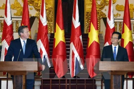 Concluye premier británico visita oficial a Vietnam