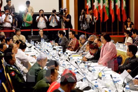 Myanmar retira a grupos armados de lista de organizaciones ilegales