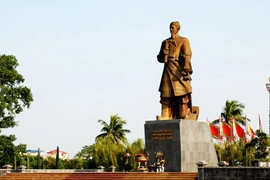 Rinden homenaje al héroe nacional Tran Hung Dao