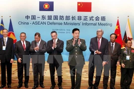 Singapur y Malasia llaman a China a cooperar por paz regional