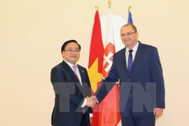 Fomentan Vietnam y Eslovaquia nexos de cooperación multifacética