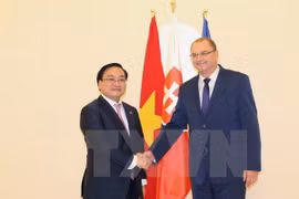 Fomentan Vietnam y Eslovaquia nexos de cooperación multifacética
