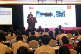  Empresas vietnamitas y checas buscan oportunidades de inversión