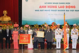 Honran a Teatro de Artes Contemporáneas de Vietnam