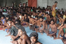 Repatría Myanmar a refugiados bangladesíes