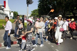 Tailandia confía en rápida recuperación del sector turístico