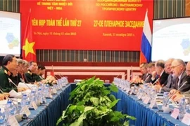 Vietnam y Rusia potencian cooperación en desarrollo de técnica militar