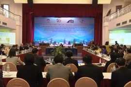 Localidades vietnamita y estadounidense fomentan cooperación educacional