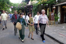 Recorrido de presidente de Senado checo por provincia vietnamita