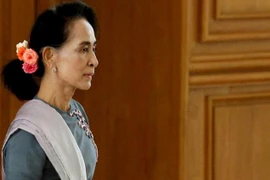 San Suu Kyi reunirá con presidente de Myanmar para transferencia del poder