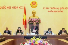  Economía en el foco del Parlamento de Vietnam