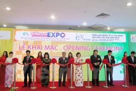 Inauguran ferias internacionales de comercio en Vietnam