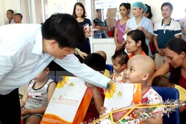 Lanzan campaña para apoyar a pacientes de cáncer pobres