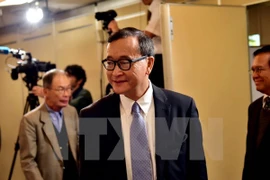Tribunal cambodiano emite orden de arresto contra líder opositor