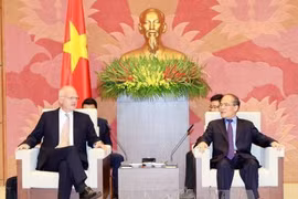 Presidente parlamentario vietnamita elogia avances en lazos con UE