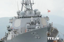 La nave USS John McCain de Estados Unidos (Fuente: VNA)