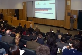 El simposio en ocasión del cuadragésimo aniversario de las relaciones diplomáticas Vietnam- Australia (Fuente: VNA)