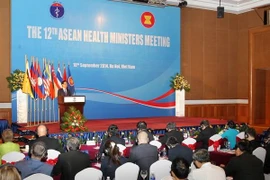 Exhortan a ASEAN crear red sanitaria a toda la población 