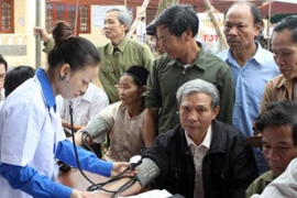 Atención a salud de ancianos vietnamitas (Fuente: VNA)