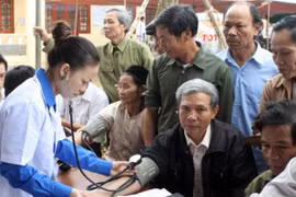 Atención a salud de ancianos vietnamitas (Fuente: VNA)