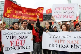 Vietnamitas en Alemania rechazan actos ilícitos de China en el Mar Oriental (Fuente: VNA)