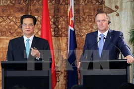El primer ministro Nguyen Tan Dung y su homólogo neozelandés, John Key (Fuente: VNA)