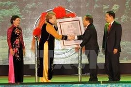 Entrega UNESCO título de Patrimonio Mundial a Trang An (Fuente:VNA)