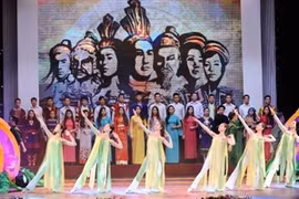 Gala musical en homenaje al extinto Presidente Ho Chi Minh en Hanoi (Fuente: VNA)