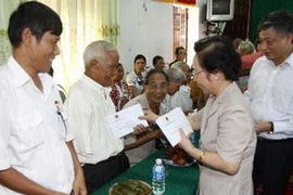 Vietnam conmemora Día de inválidos de guerra 