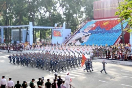 Ensayo de desfile por aniversario 40 de la reunificación de Vietnam. Foto de ilustración. (Fuente: VNA)