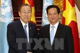 El primer ministro Nguyen Tan Dung y el secretario general de la ONU, Ban Ki-moon (Fuente: VNA)