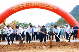 El primer ministro de Vietnam, Pham Minh Chinh, en el evento. (Fuente: VNA)