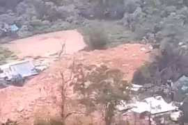 Escena del deslizamiento de tierra (Fuente: jakartaglobe.id)